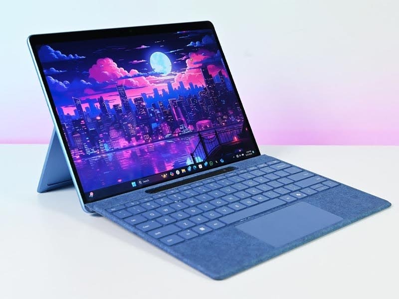 مقایسه سرفیس پرو 10 و سرفیس پرو 11 از نظر عمر باتری